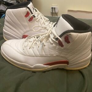 Jordan 12 Retro Twist size 11 no soles